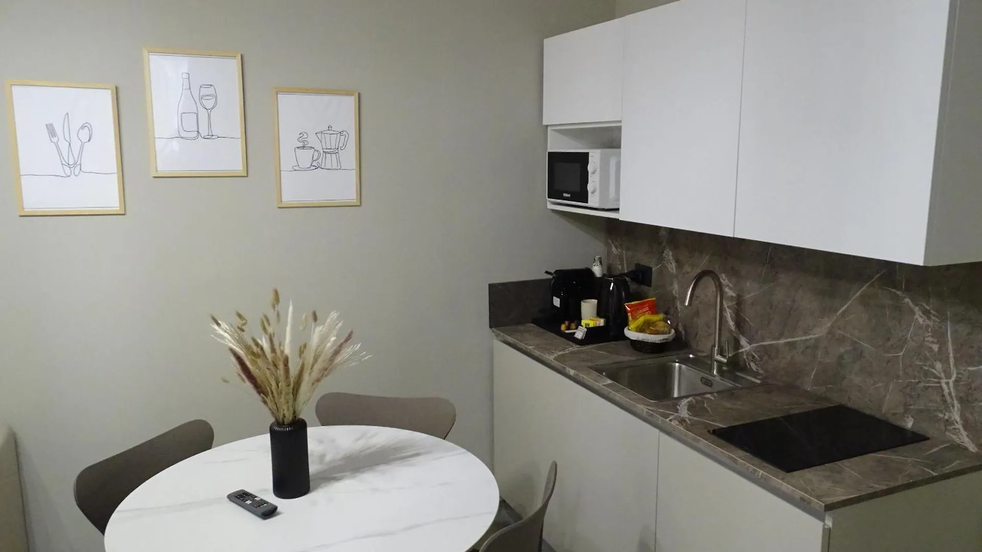 Guest house Karma6Rooms - In Sicilia Nel Centro Di Catania Italy