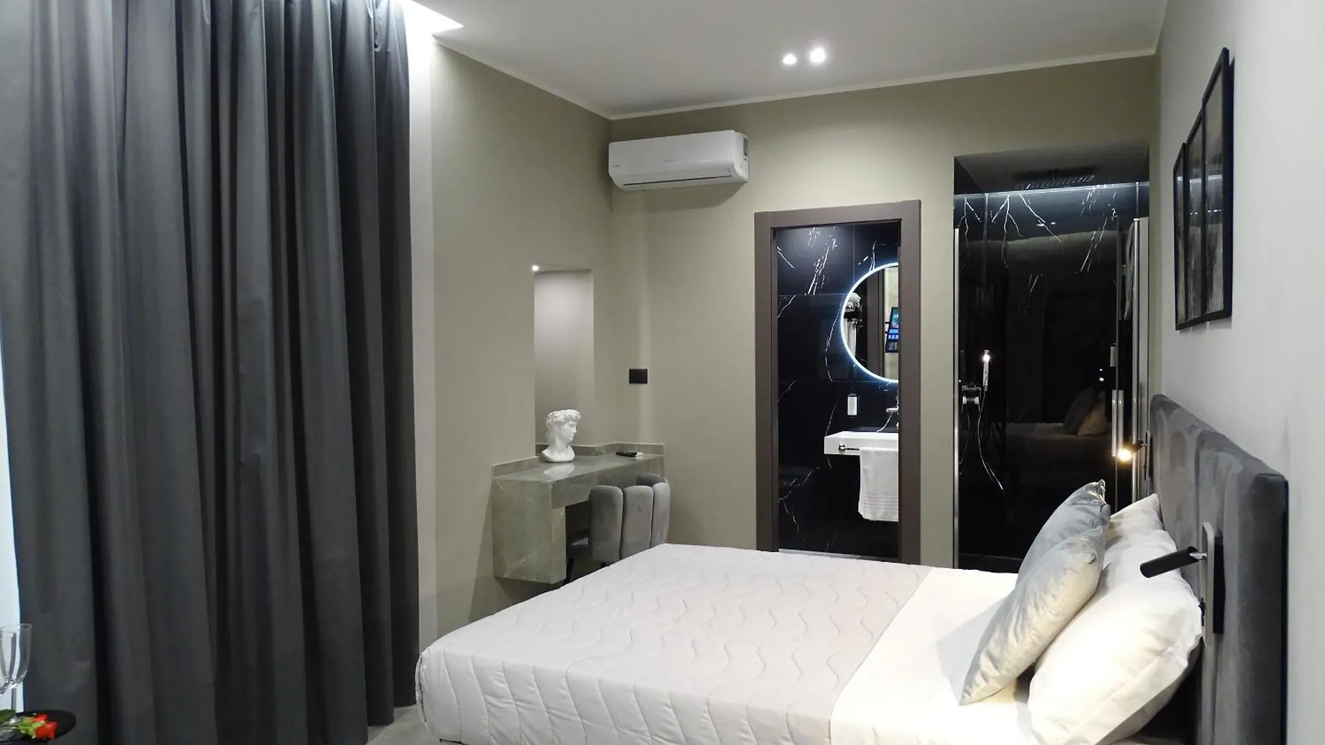 Karma6Rooms - In Sicilia Nel Centro Di Catania