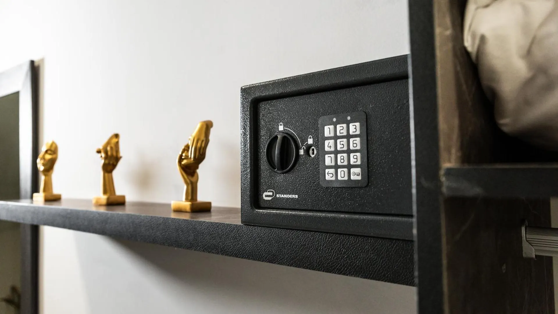 Karma6Rooms - In Sicilia Nel Centro Di Catania 0*,