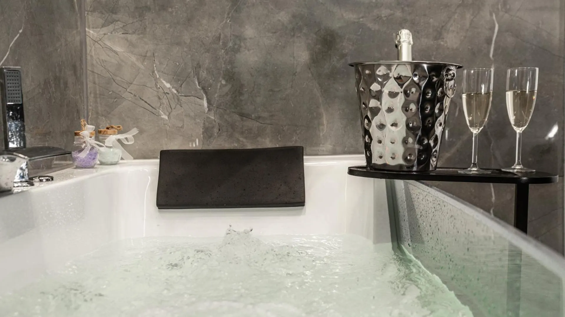 Guest house Karma6Rooms - In Sicilia Nel Centro Di Catania