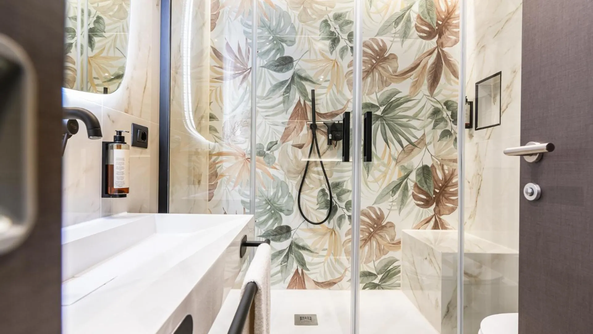 Guest house Karma6Rooms - In Sicilia Nel Centro Di Catania Italy